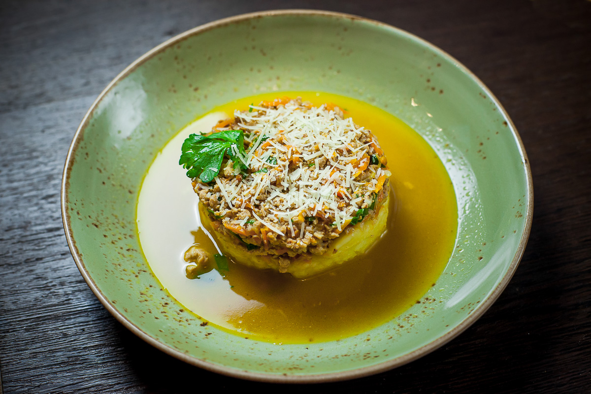 Мясное рагу с пюре